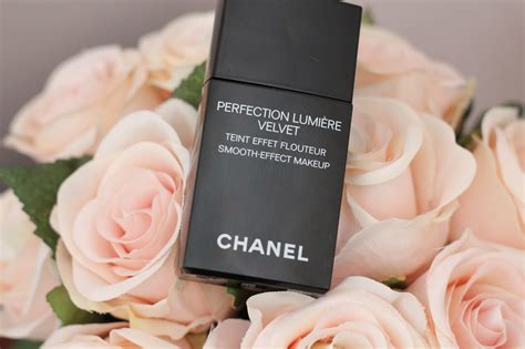 chanel foundation perfection lumiere velvet review|chanel perfection lumiere discontinued.